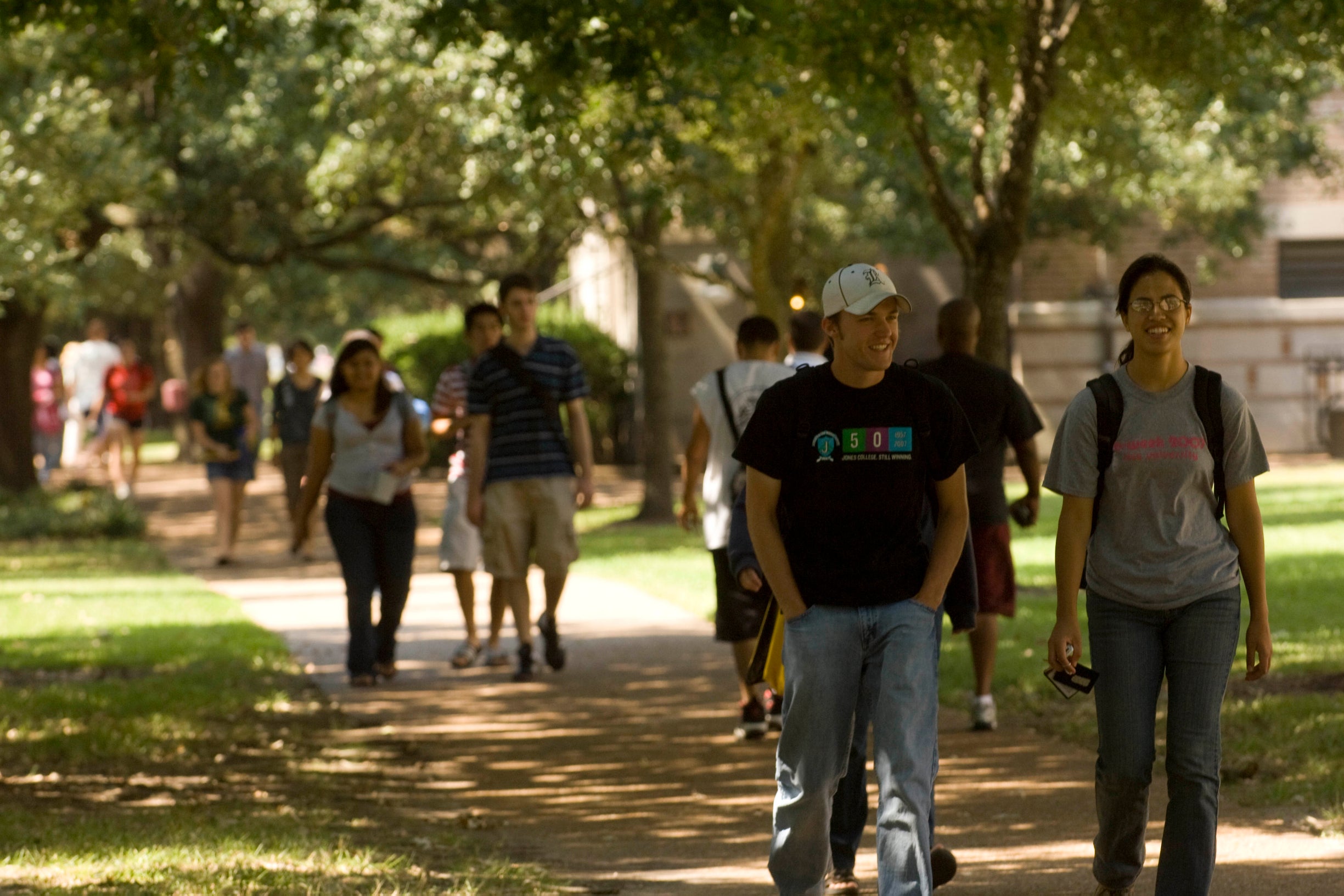 Rice Students walking on campus